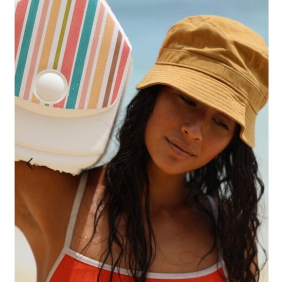 NWT IGLOO x Roxy Playmate Pal Insulated Cooler - Picture 4 of 7